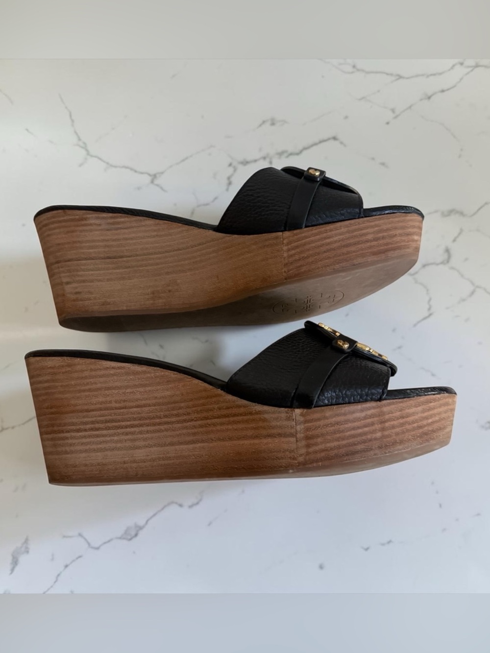 Tory Burch Black Leather Wedge Slide Sandals with Gold Accent! Size 10 - Picture 7 of 12